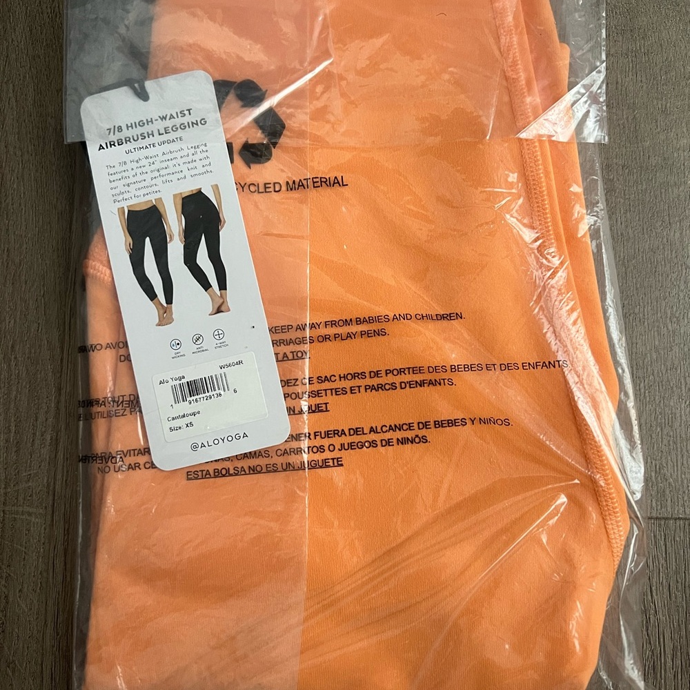 ALO Yoga High-Waist Airbrush Legging - Cantaloupe